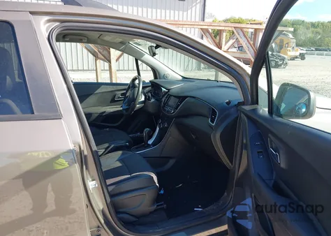 2021 Chevrolet Trax Fwd Lt from USA, damaged, VIN KL7CJLSM9MB362072